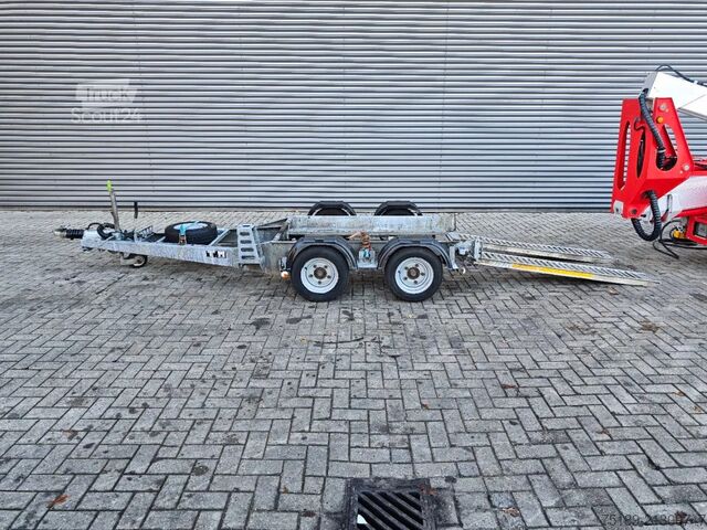 Leddelt teleskopisk arbejdsplatform Multitel SMX 250 with trailer!