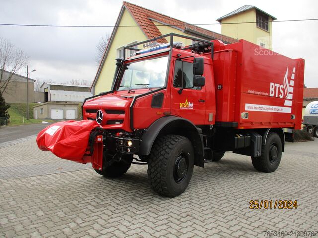 Gasilsko vozilo Mercedes-Benz Unimog U 5023