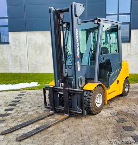 Dīzeļiekrāvēji Jungheinrich DFG 435S