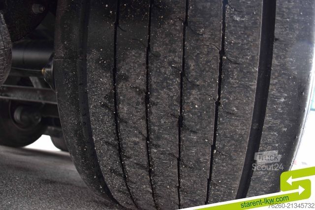 Auflieger mit Pritsche & Plane SCHMITZ CARGOBULL Megatrailer Hubdach Liftachse MIETE