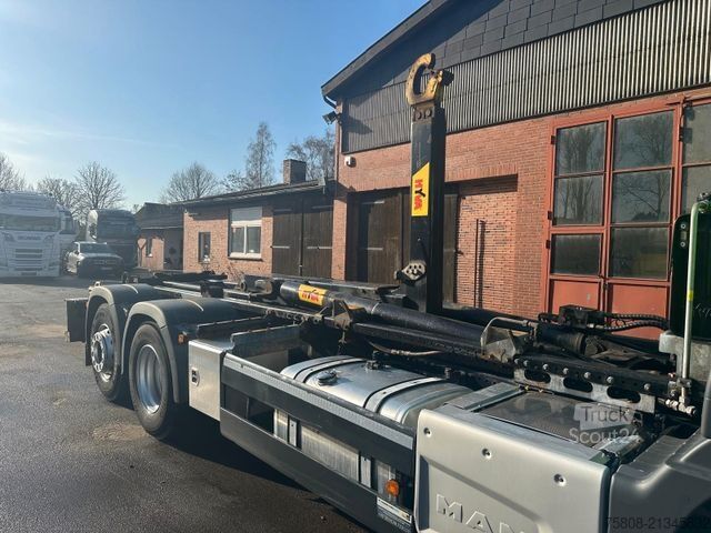 Kroghejselastbil MAN TGS 26.470 6x2 Abroller  HYVA Lift/Lenk