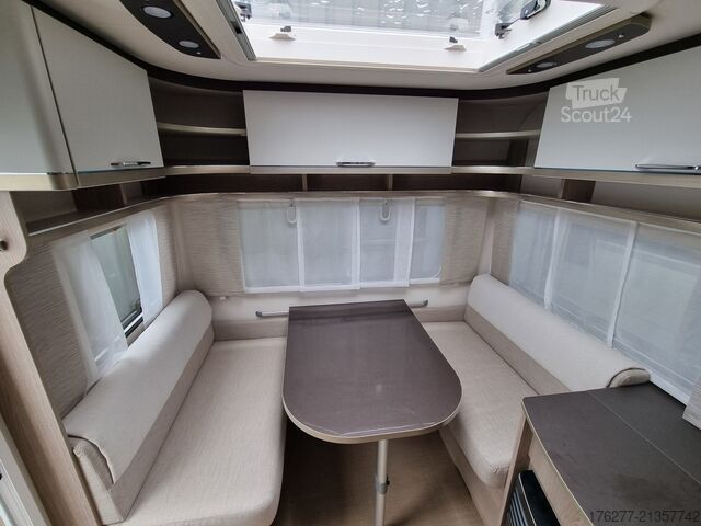 Potovalna prikolica Burstner Premio 460 TL