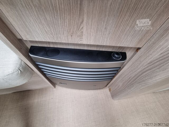 Potovalna prikolica Burstner Premio 460 TL