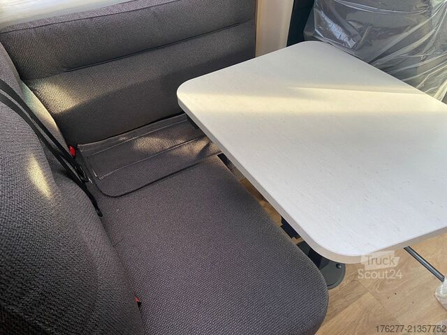 Semintegral Hymer B MC T 600 Mercedes WhiteLine