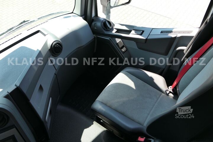 Standardowy ciągnik siodłowy RENAULT T 480 High Cab 2 XL Tanks Retarder Euro 6