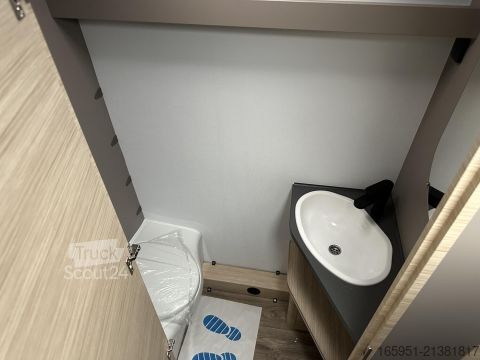 Karavan NEXT 381 Neuheit! Fendt mit Etagenbetten