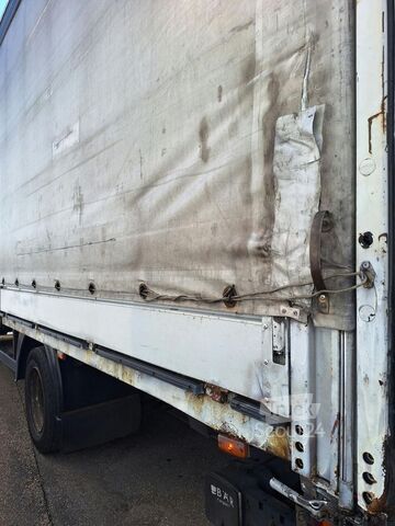 Plattewagen met zeil RENAULT Midlum 220 DXi 1 Liege Schiebeplane Edscha LBW