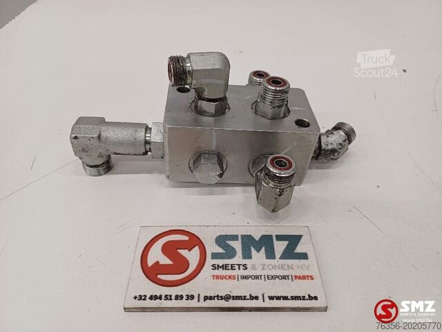 Hidravlični sistem Caterpillar Hydraulic block Caterpillar