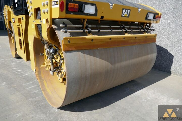 Tandemwalze Caterpillar CB13