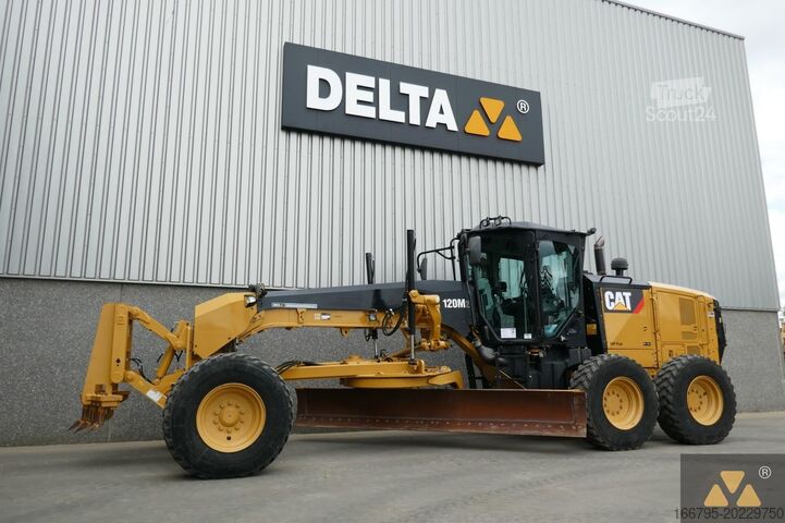 Greideris Caterpillar 120M2