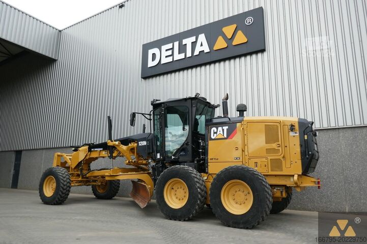 Greideris Caterpillar 120M2