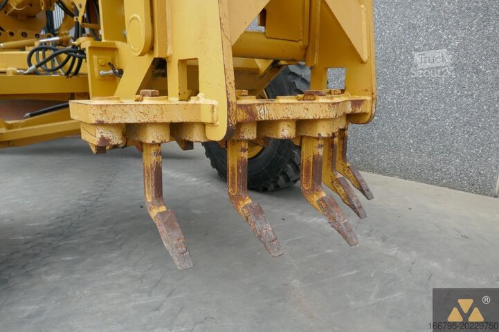 Greideris Caterpillar 120M2