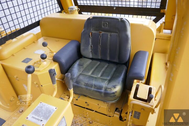 Planierraupe Caterpillar D7G Ex-army