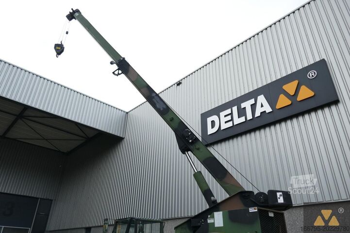 Macara pentru teren accidentat Terex LRT110 Ex-Army