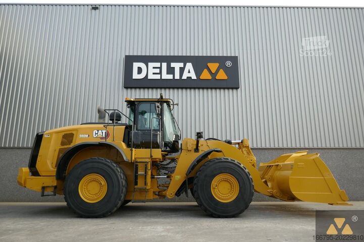 Kolesový nakladač Caterpillar 980M