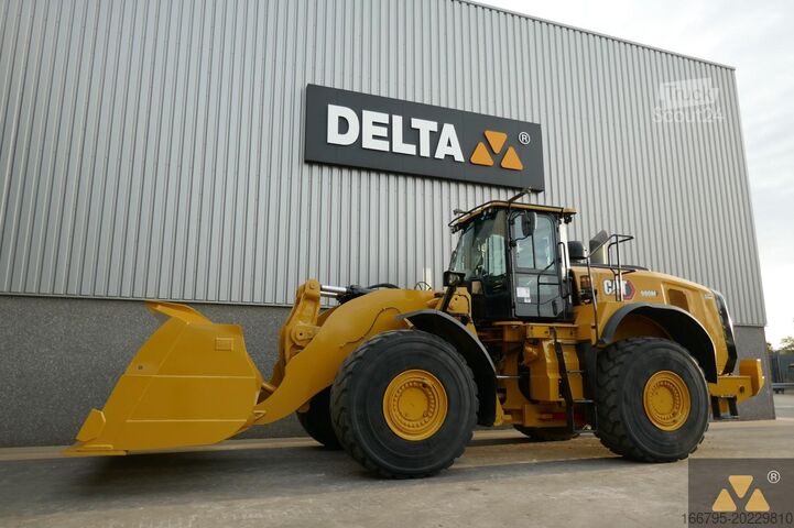 Kolesový nakladač Caterpillar 980M