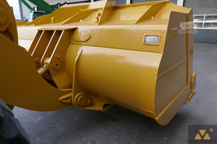 Kolesový nakladač Caterpillar 980M
