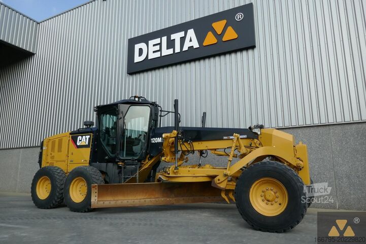 Grader Caterpillar 120M2