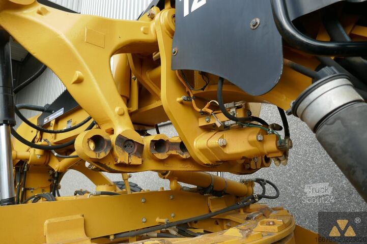 Grader Caterpillar 120M2