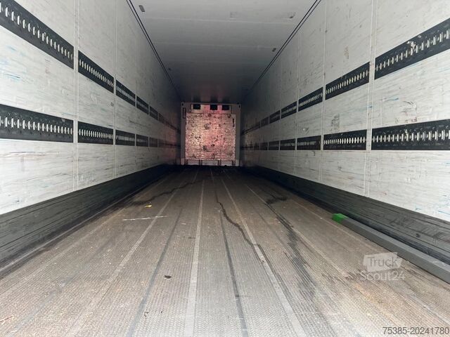 Gekoeld/bevroren transport SCHMITZ CARGOBULL Full options NL trailer