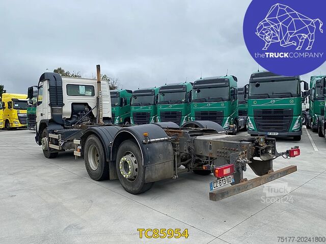 Važiuoklė su kabina Volvo FMX 370