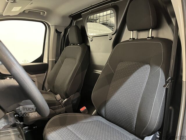 Umpikorja-auto Ford E-Transit Cust. 320 L1H1 Trend 65 kWh / 100% El...