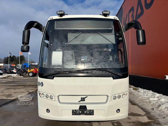 Tourwagen Volvo B8R 9500 4x2 AC / AUXILIARY HEATING / WC / WHEE...