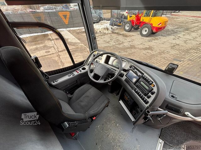 Tourwagen Volvo B8R 9500 4x2 AC / AUXILIARY HEATING / WC / WHEE...