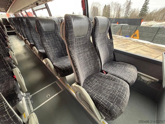 Tourwagen Volvo B8R 9500 4x2 AC / AUXILIARY HEATING / WC / WHEE...