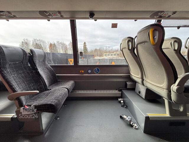 Tourwagen Volvo B8R 9500 4x2 AC / AUXILIARY HEATING / WC / WHEE...