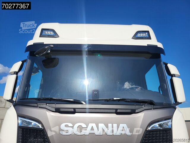 Standaard trekker Scania S560 4X2 NEW! Retarder Full-Air 2xTanks Leder S...