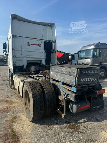Standard-Sattelzugmaschine DAF XF 105-460 SSC TRATTORE STRADALE 4X2