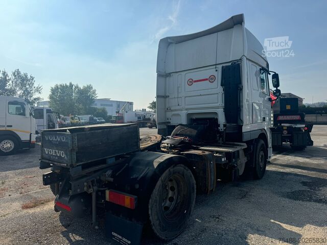 Standard-Sattelzugmaschine DAF XF 105-460 SSC TRATTORE STRADALE 4X2