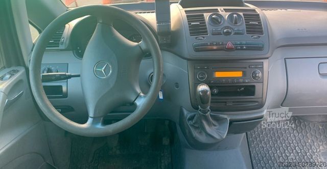 Minibus MERCEDES-BENZ Vito 115 cdi 9 Sitzer