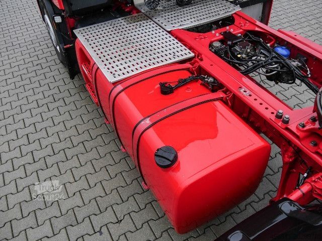 Standartinis vilkikas DAF XG 480 FT + INTARDER + ALCOA + CAMERAS + 710L TANK