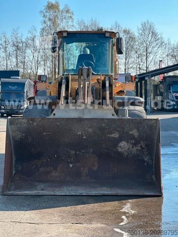Wheel loader VOLVO L 110E Radlader aufel