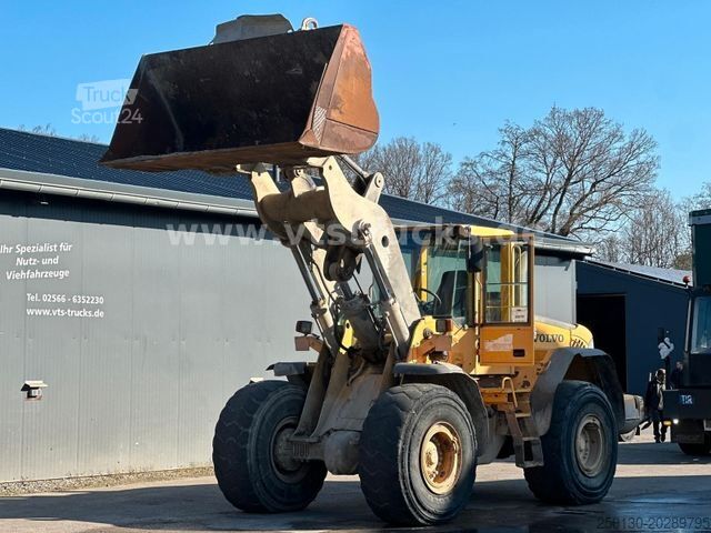 Wheel loader VOLVO L 110E Radlader aufel