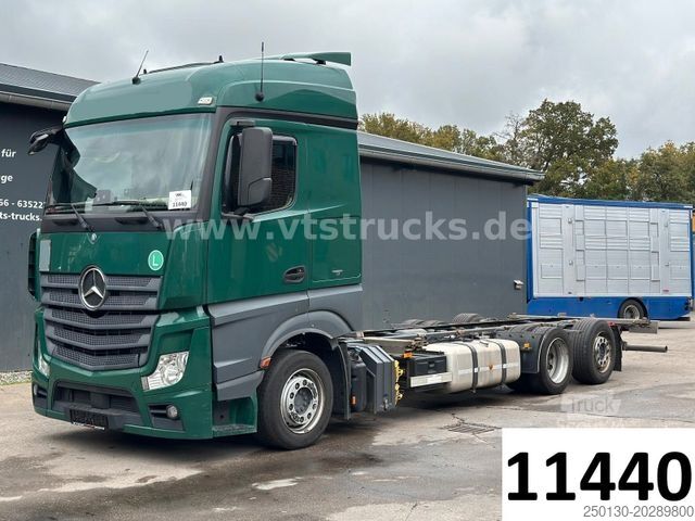 Kamion z zamenljivo nadgradnjo MERCEDES-BENZ Actros 2542 6x2 EU6 Retarder  Liftachse