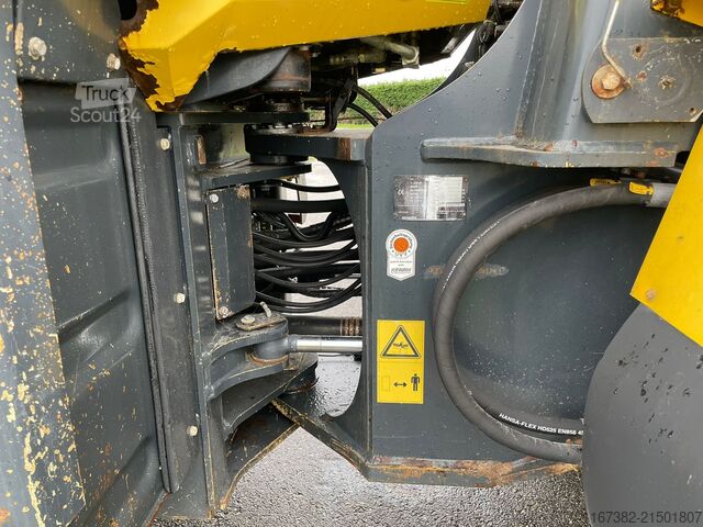 Lader Komatsu WA380-5H