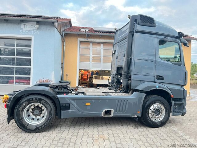 Standard SZM MERCEDES-BENZ Actros 1851 4x2 LS Blatt-Luft Retarder Hydraulik