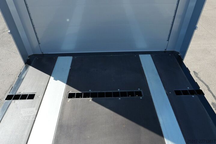 Semiremorcă cu platformă de lucru KÖGEL SN24/PLATEAU 144 x rungentaschen LENK/LIFT BPW