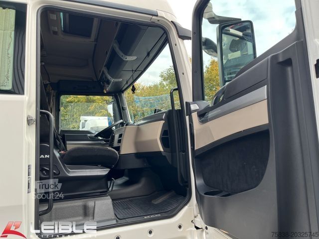 Standardni vlačilec MAN TGX 18.510 BLS*XLX*2xTank*Standklima*439 TKM*
