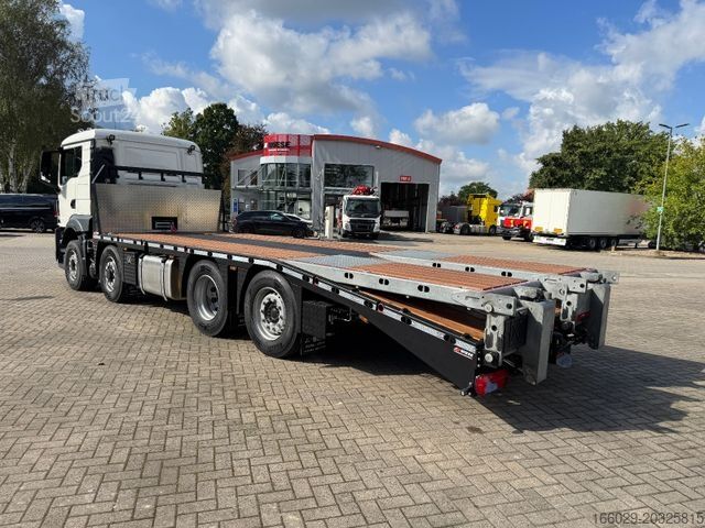 Tralas MAN MAN TGS 35.520 8x2H Baumaschinentransporter