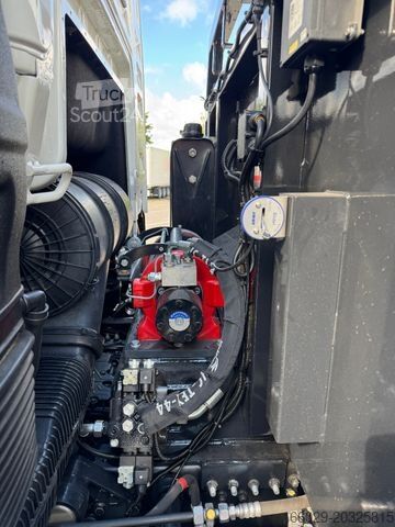 Dépanneuse MAN MAN TGS 35.520 8x2H Baumaschinentransporter