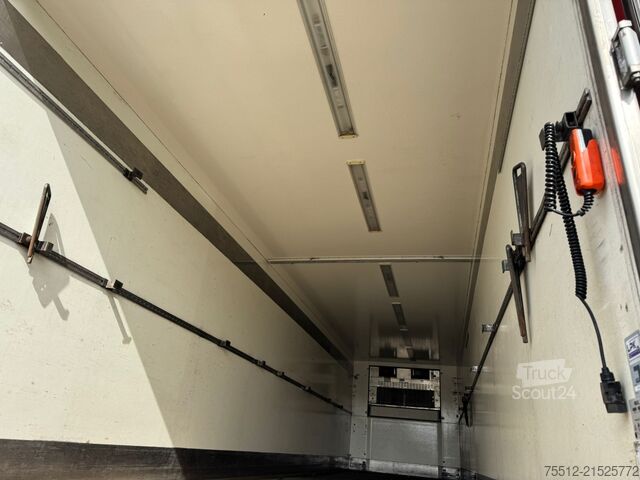Trasporto refrigerato/congelato HTF Heiwo / Carrier Vector 1800 MT / Tail Lift 2021...