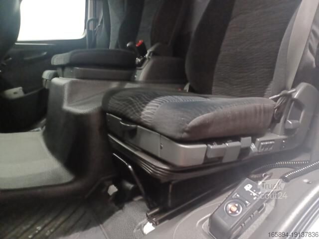 Dėžinis furgonas Mercedes-Benz Atego 818 L