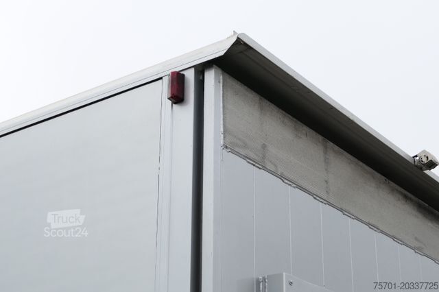 شاحنة نقل سيارات مغلقة MERCEDES-BENZ Atego 822 Autotransporter Geschloss. Automatik