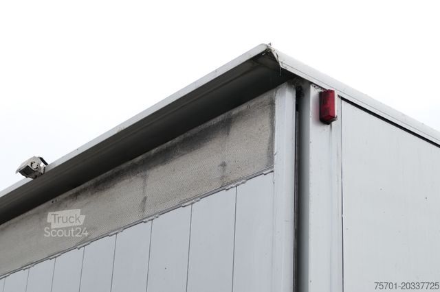 شاحنة نقل سيارات مغلقة MERCEDES-BENZ Atego 822 Autotransporter Geschloss. Automatik