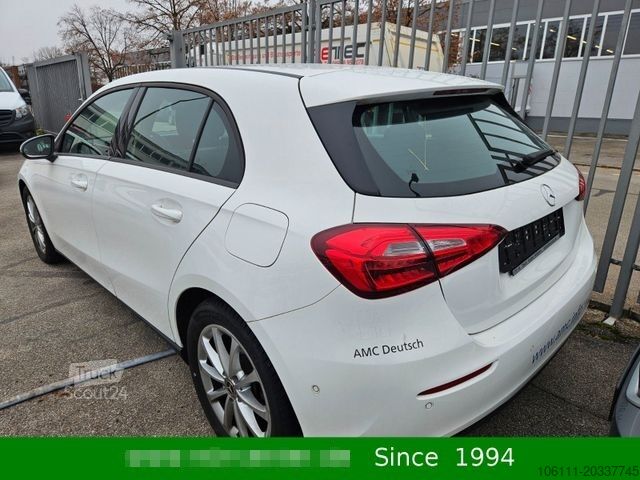 Furgon MERCEDES-BENZ A 200 Automatik Navigation Komfort-Fahrwerk