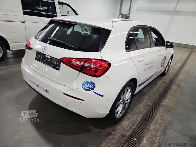 Furgon MERCEDES-BENZ A 200 Automatik Navigation Komfort-Fahrwerk